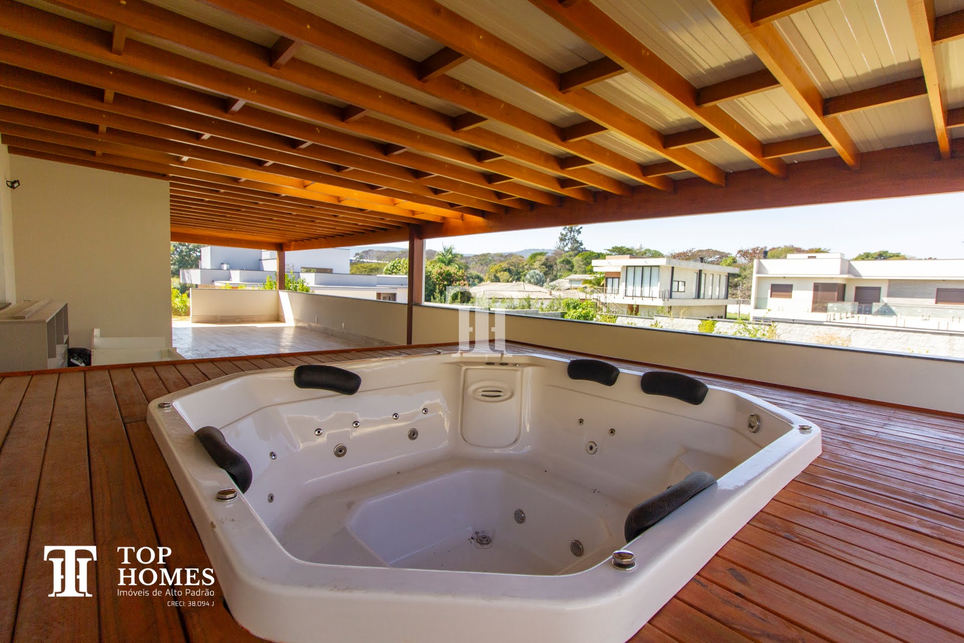 Casa térrea de alto padrão à venda no condomínio Residencial Haras Pindorama em Cabreúva/SP