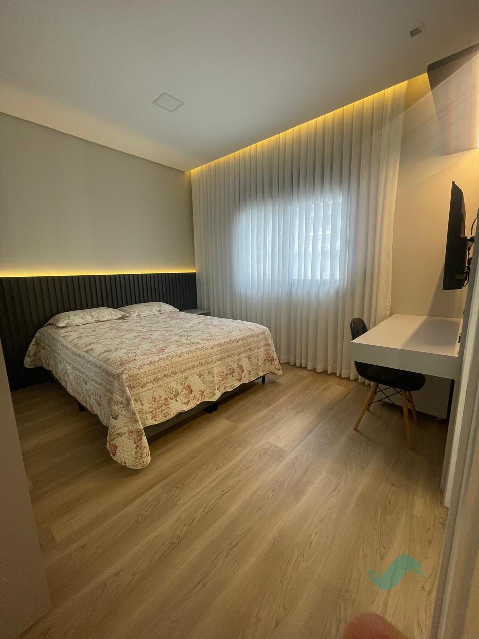 Casa à venda com 5 suítes, 3 vagas e 410m² no Jurerê Internacional, Florianópolis (SC) — foto 16 de 27