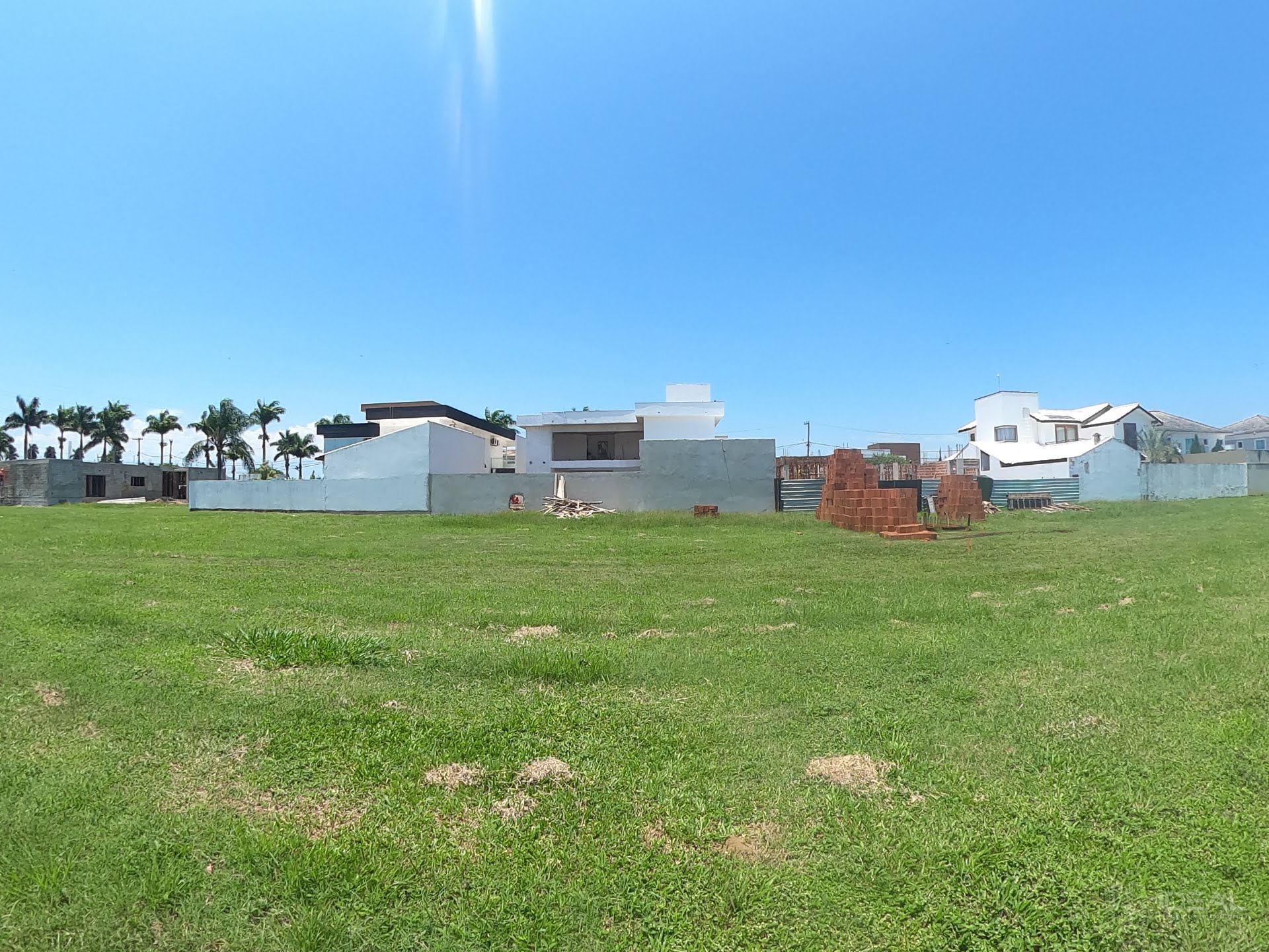 Terreno no Athenas Park disponível para venda com 600m².