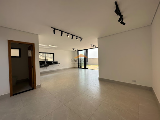 Casa de Condomínio em Condomínio Villa Real  -  Bragança Paulista
