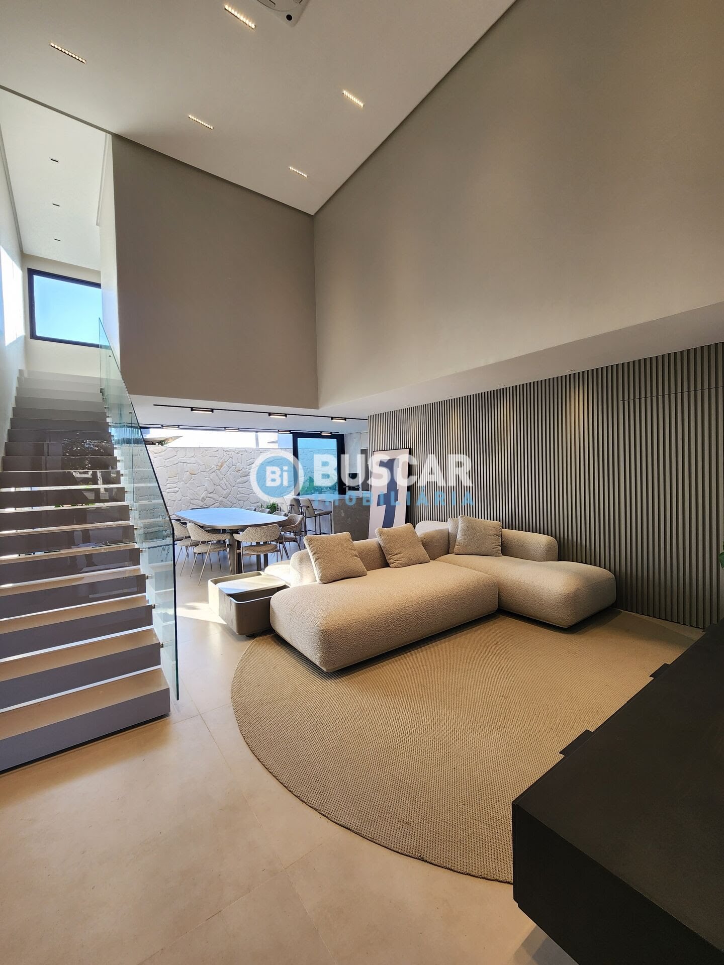 Casa à venda com 4 quartos, 4 suítes, 4 vagas e 220m² no Sim, Feira de Santana (BA) — foto 2 de 20