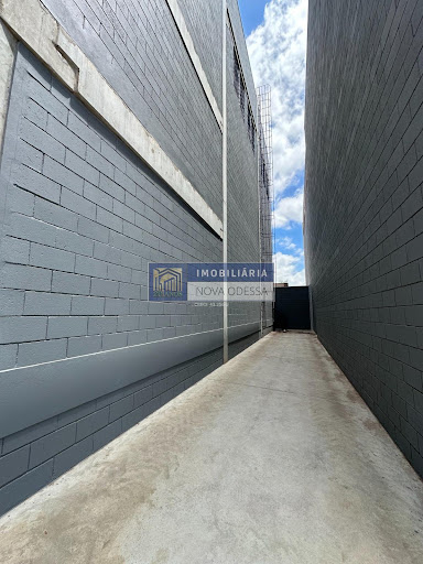 Foto de Salão industrial pé direito 12m com Piso 6 Toneladas Sumaré