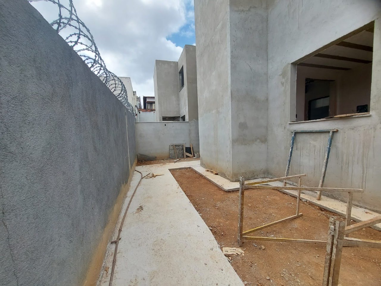 Casa à venda com 3 quartos, 1 suíte, 2 vagas e 86m² no Etelvina Carneiro, Belo Horizonte (MG) — foto 15 de 25