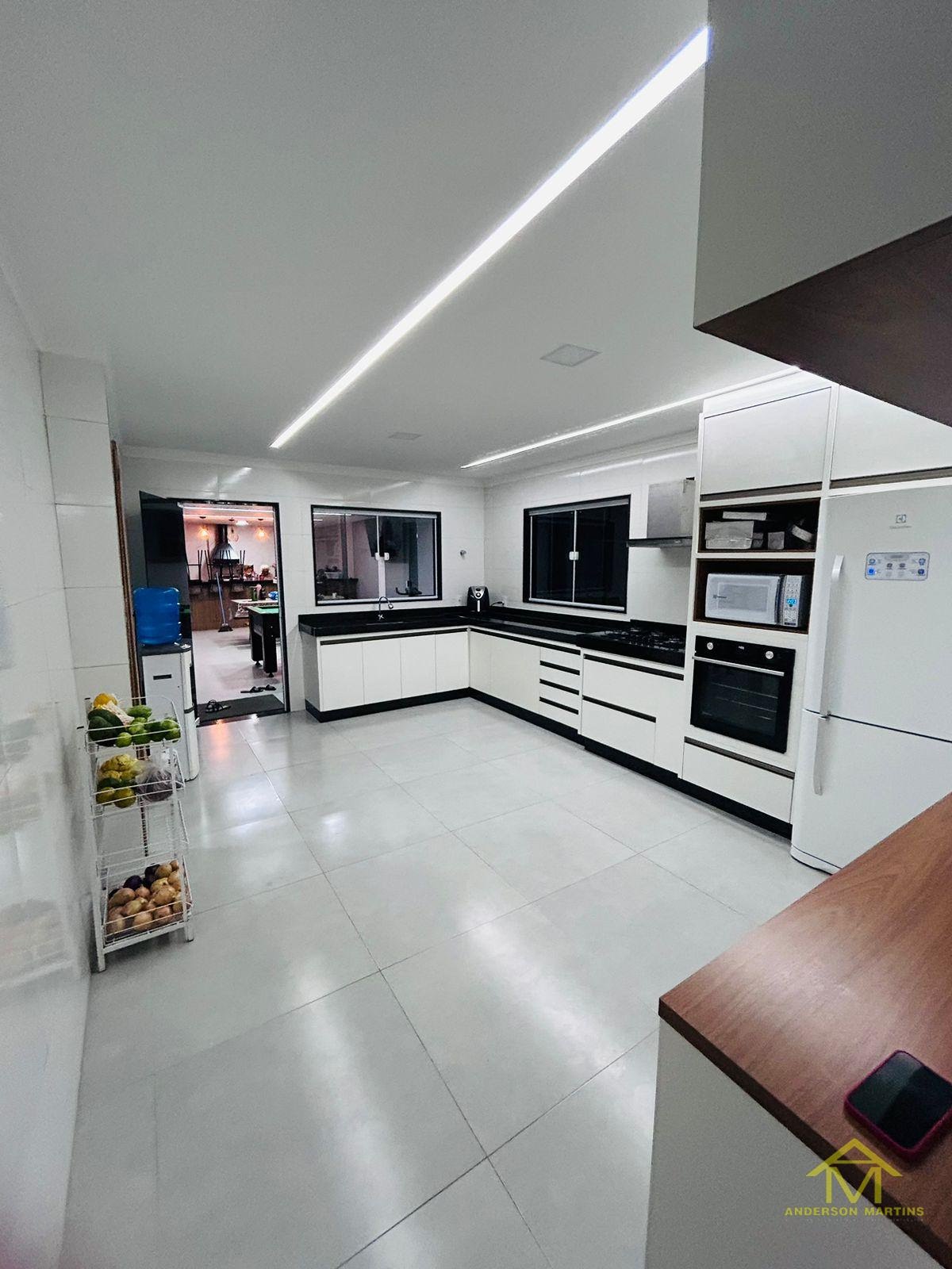 Casa à venda com 4 quartos, 4 banheiros, 5 vagas e 700m² no Santa Mônica, Guarapari (ES) — foto 10 de 20