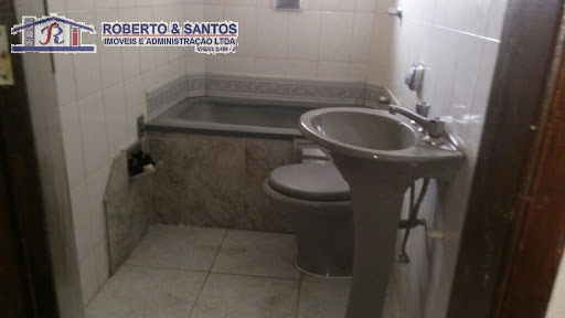 banheiro com hidromassagem