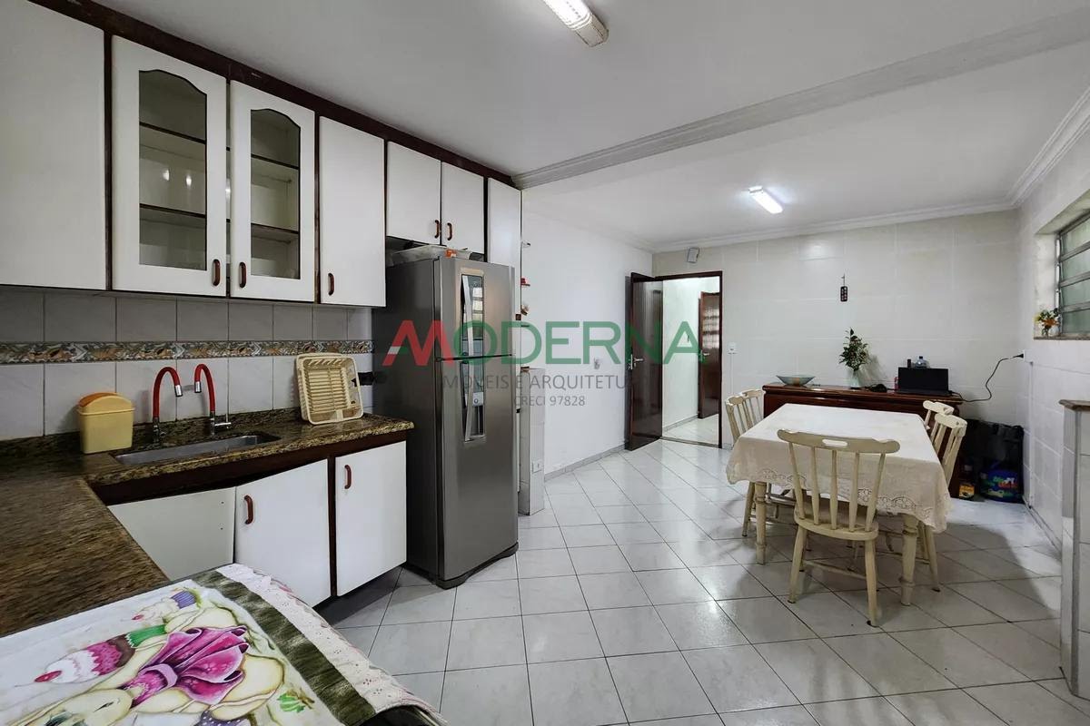 Casa à venda com 3 quartos, 1 suíte, 2 vagas e 220m² no Nova Petrópolis, São Bernardo do Campo (SP) — foto 8 de 30