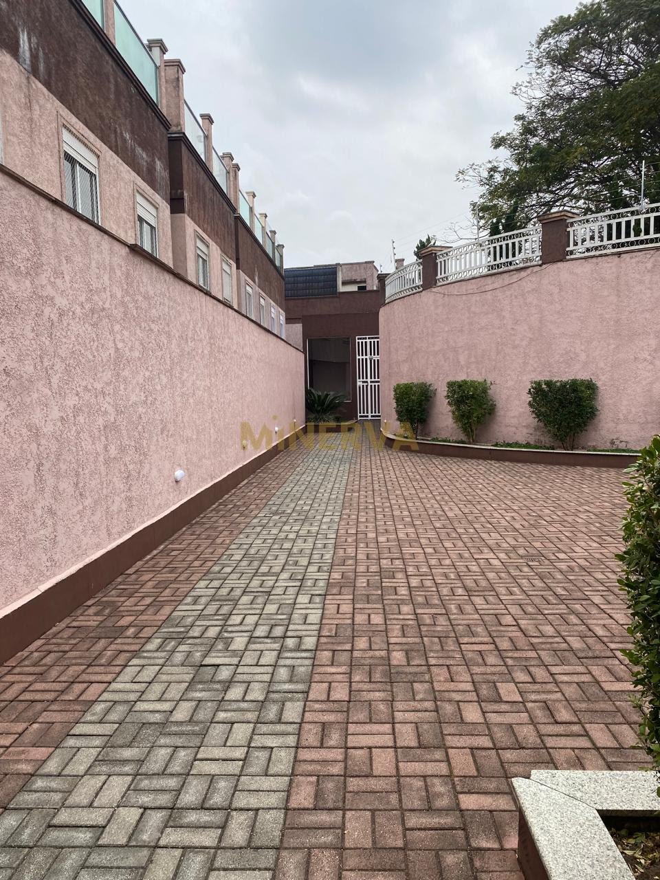 Casa à venda com 3 quartos, 1 suíte, 4 vagas e 187m² no Parque Renato Maia, Guarulhos (SP) — foto 23 de 24