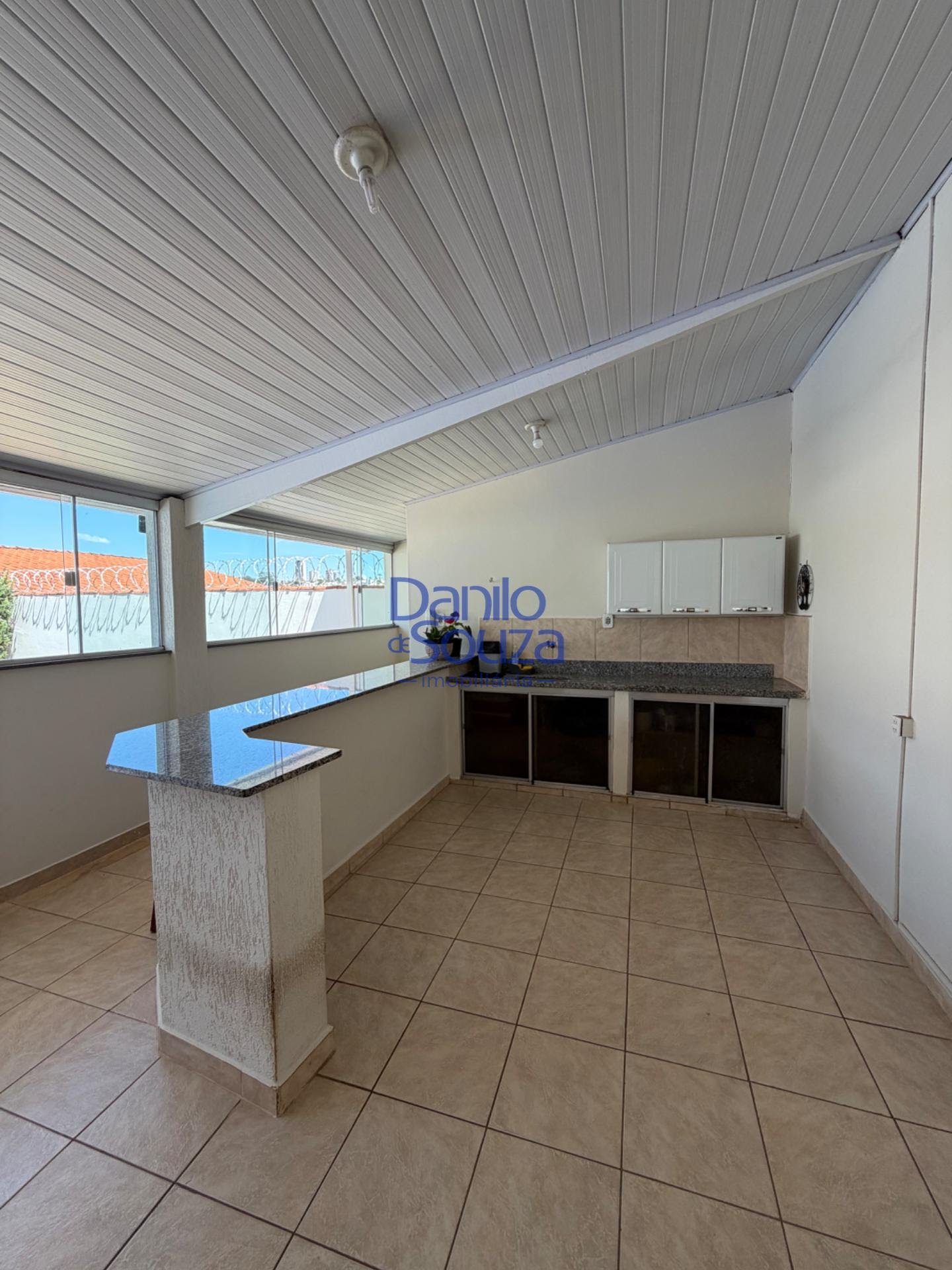 Casa à venda com 3 quartos, 1 suíte, 1 vaga e 300m² no Santo Antônio, Araxá (MG) — foto 23 de 27