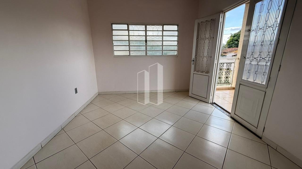 Casa à venda com 3 quartos, 2 suítes, 4 vagas e 266m² no Cidade Satélite São Luiz, Aparecida de Goiânia (GO) — foto 9 de 21