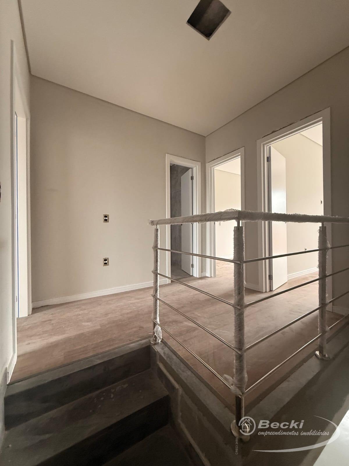 Casa à venda com 3 quartos, 1 suíte, 1 vaga e 123m² no Glória, Joinville (SC) — foto 7 de 12