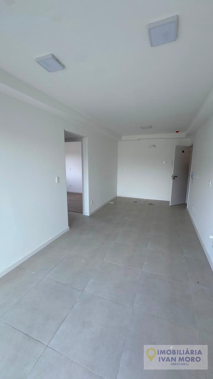 Apartamento à venda com 2 quartos, 1 suíte, 1 vaga e 53m² no Alto São Bento, Itapema (SC) — foto 3 de 18