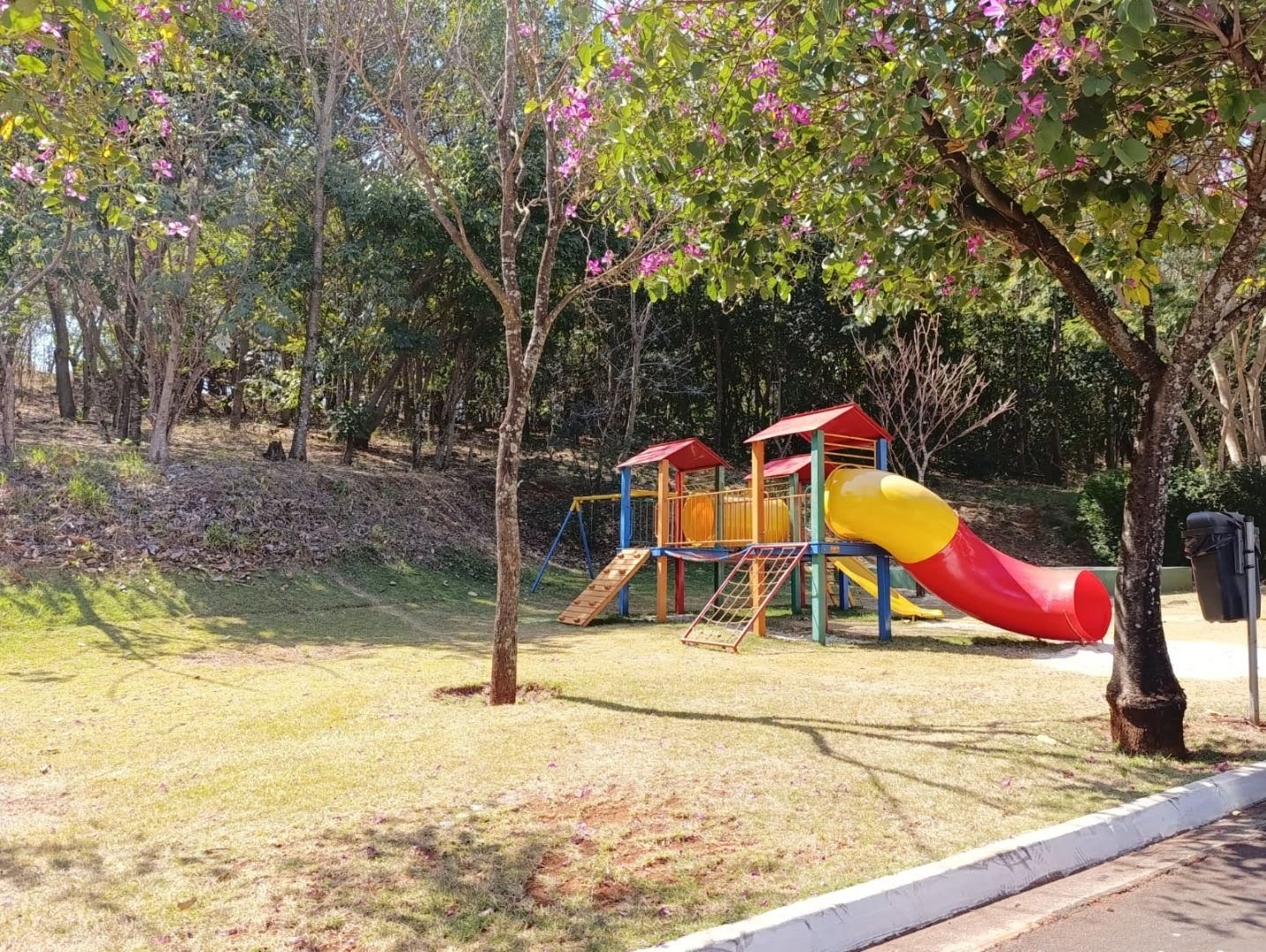 Casa à venda com 3 quartos, 3 suítes, 4 vagas e 218m² no Jardim Santa Cecília, Ribeirão Preto (SP) — foto 9 de 30