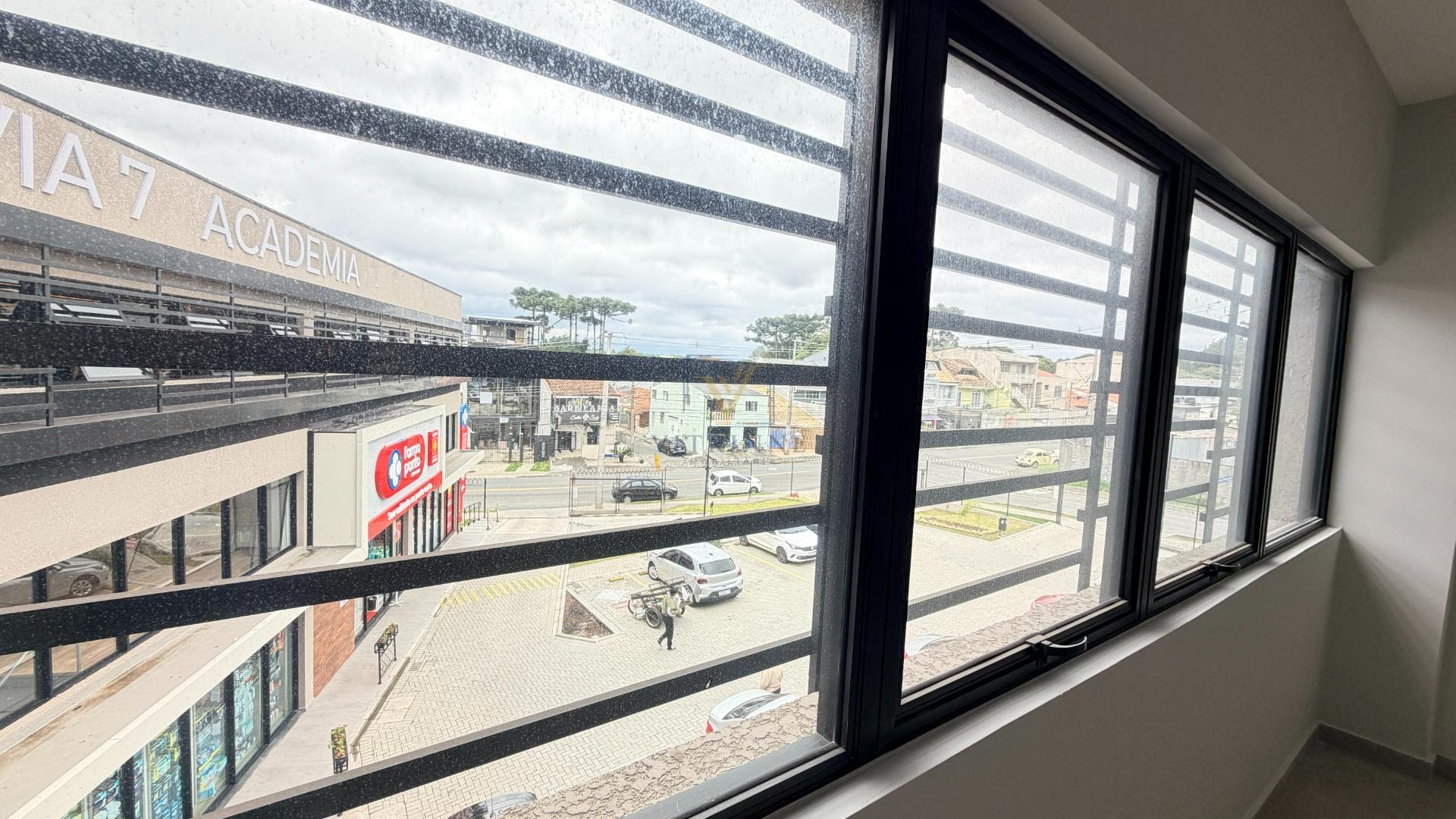 Comercial para alugar com 1 banheiro, 1 vaga e 25m² no Santa Cândida, Curitiba (PR) — foto 15 de 19