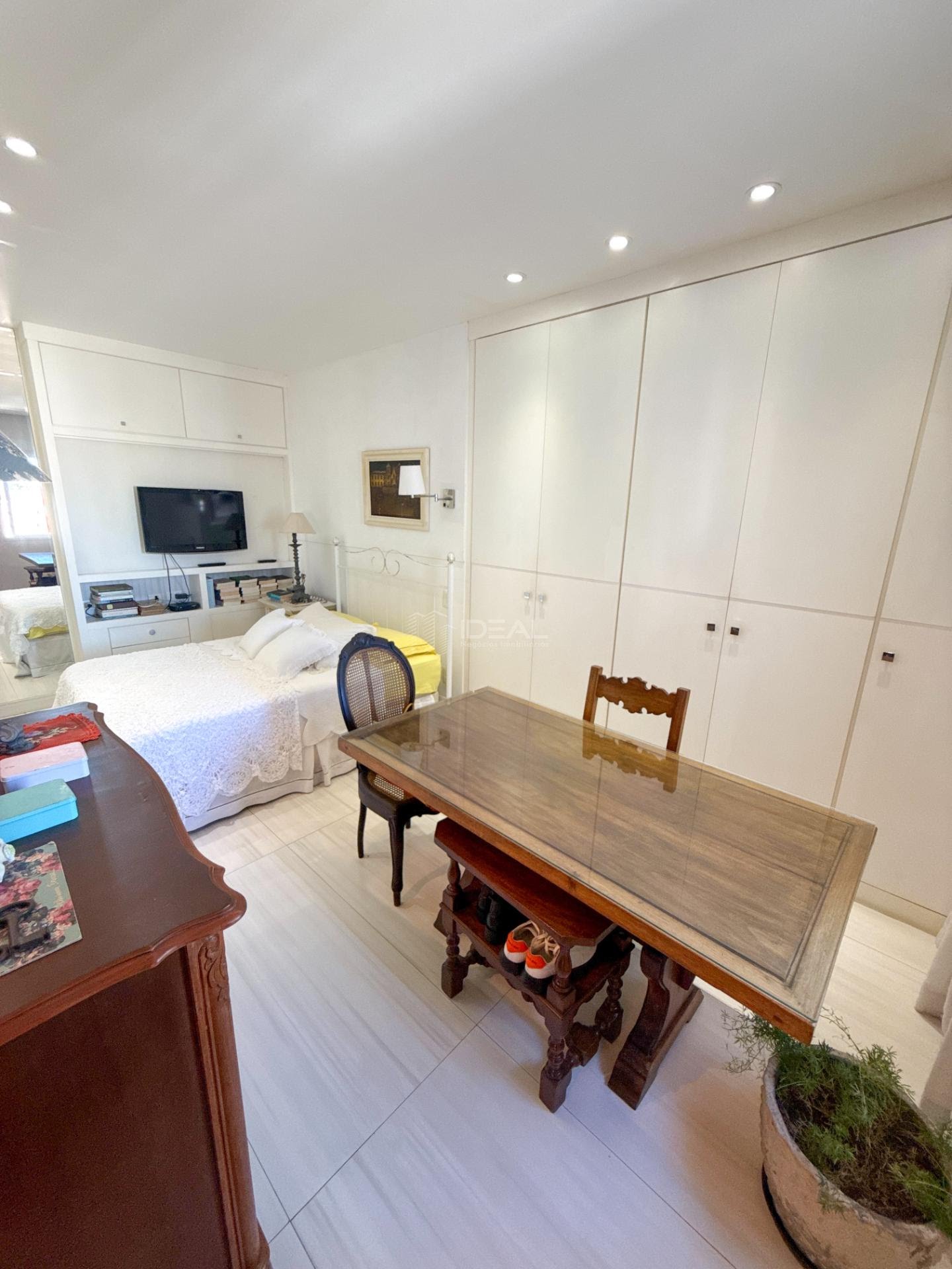 Apartamento à venda com 3 quartos, 1 suíte, 2 vagas e 169m² no Parque Tamandaré, Campos dos Goytacazes (RJ) — foto 24 de 30
