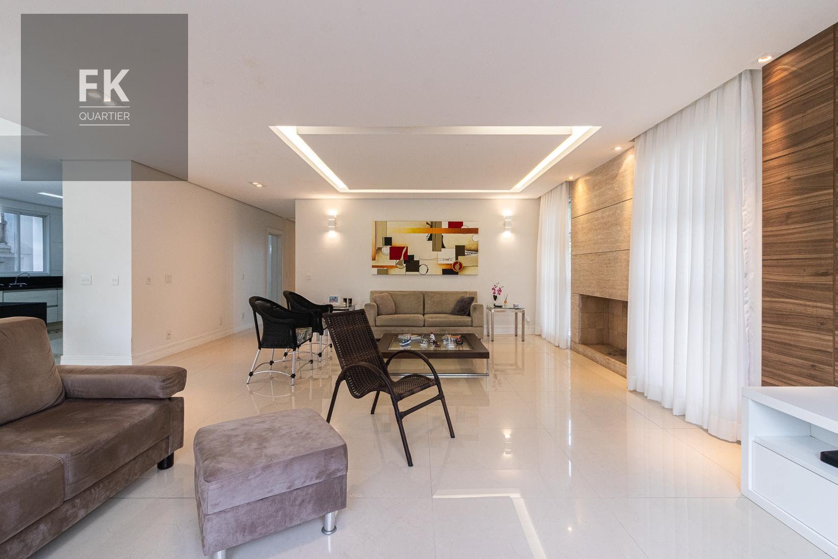 Casa à venda com 4 quartos, 4 suítes, 4 vagas e 435m² no Alphaville, Santana de Parnaíba (SP) — foto 12 de 30