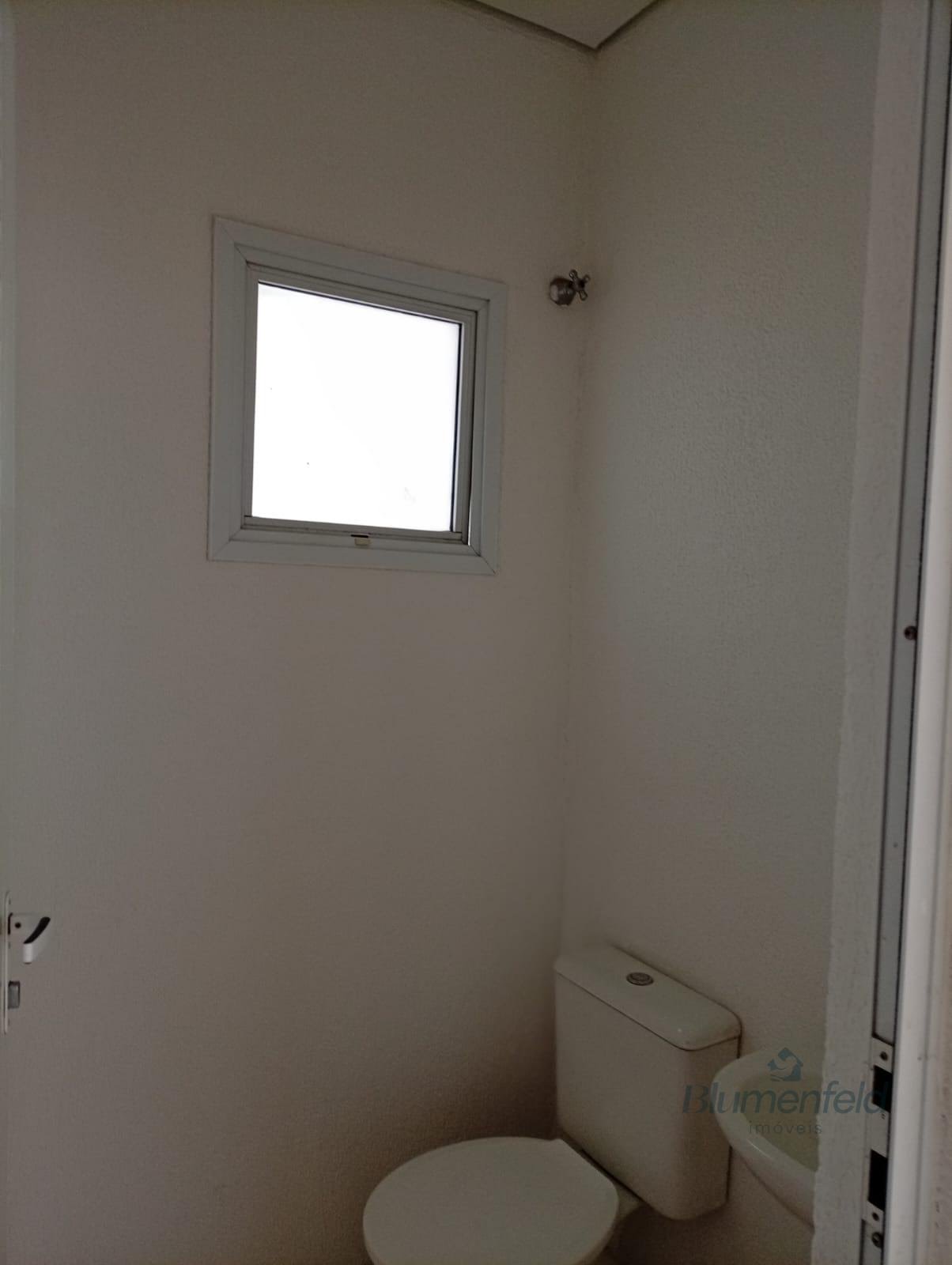 Casa à venda com 4 quartos, 4 suítes, 3 vagas e 311m² no Condominio Arujazinho V, Arujá (SP) — foto 15 de 30