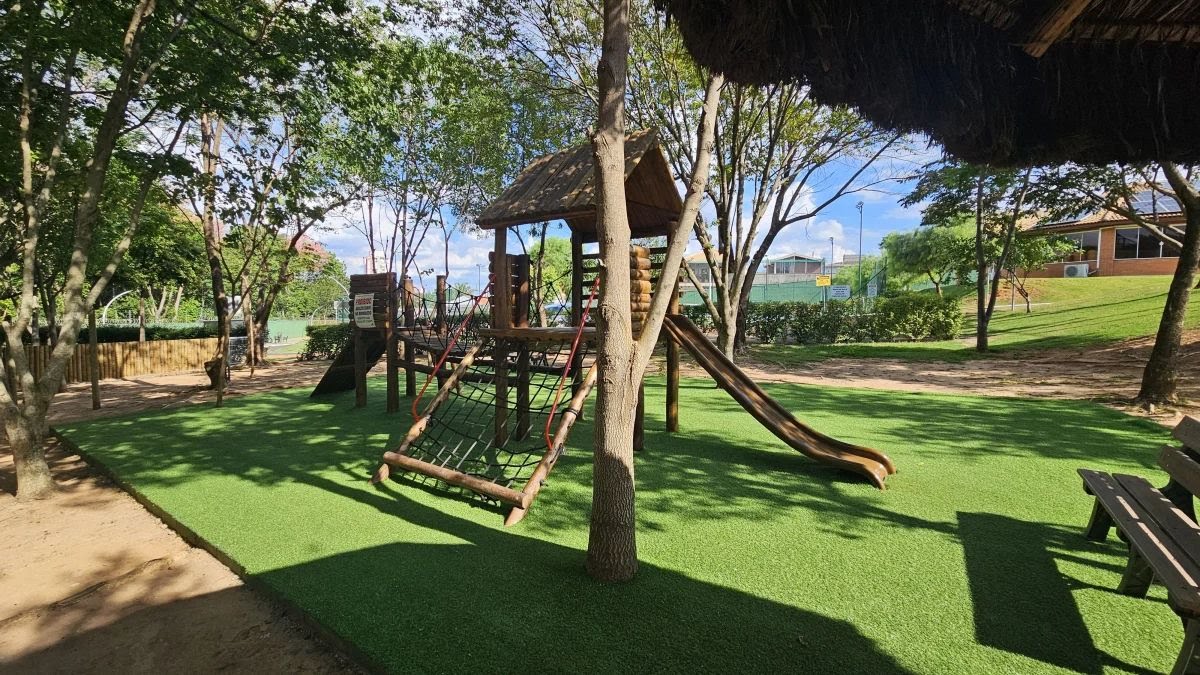 Casa à venda com 3 quartos, 3 suítes, 4 vagas e 235m² no Jardim Residencial Maria Dulce, Indaiatuba (SP) — foto 27 de 30