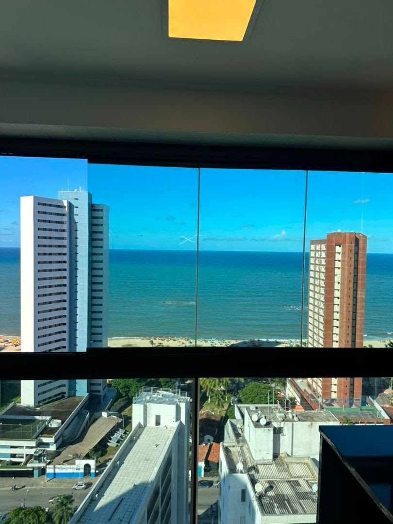 Apartamento à venda com 3 quartos, 2 banheiros e 66m² no Candeias, Jaboatão dos Guararapes — foto principal