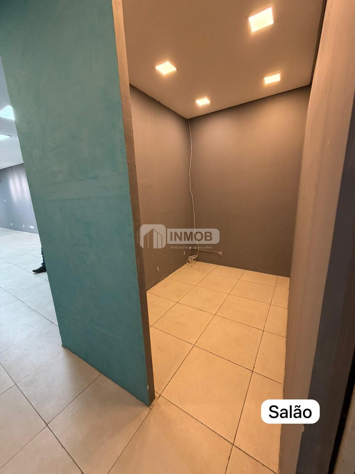 Comercial para alugar com 4 banheiros e 350m² no Centro, Taubaté (SP) — foto 8 de 19