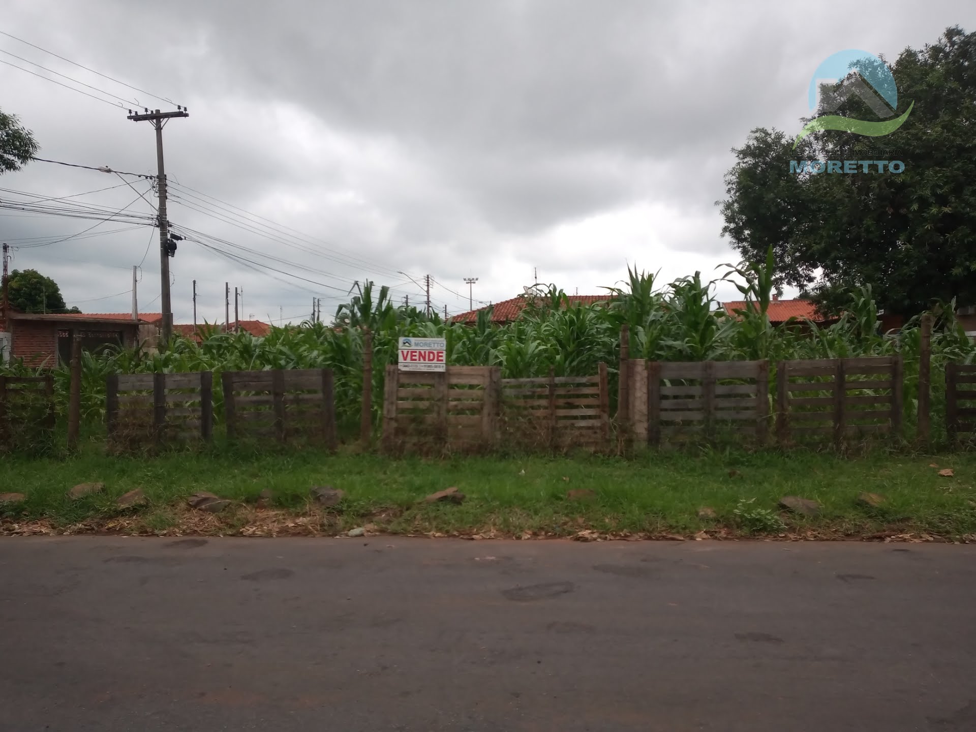 ÁREA DE ESQUINA