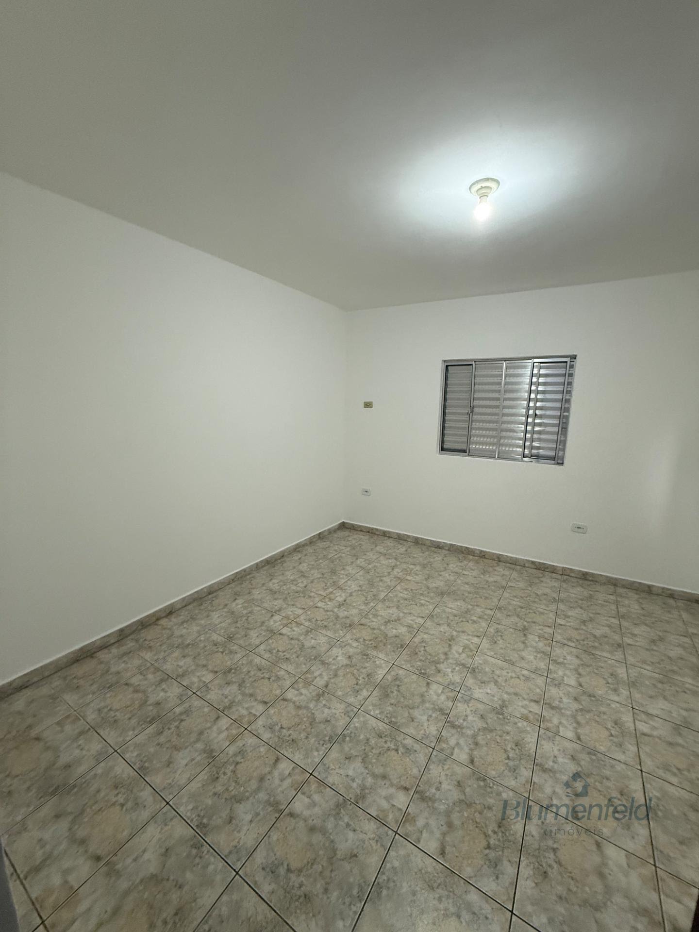 Casa à venda com 3 quartos, 1 suíte, 1 vaga e 180m² no Arujamérica, Arujá (SP) — foto 4 de 13