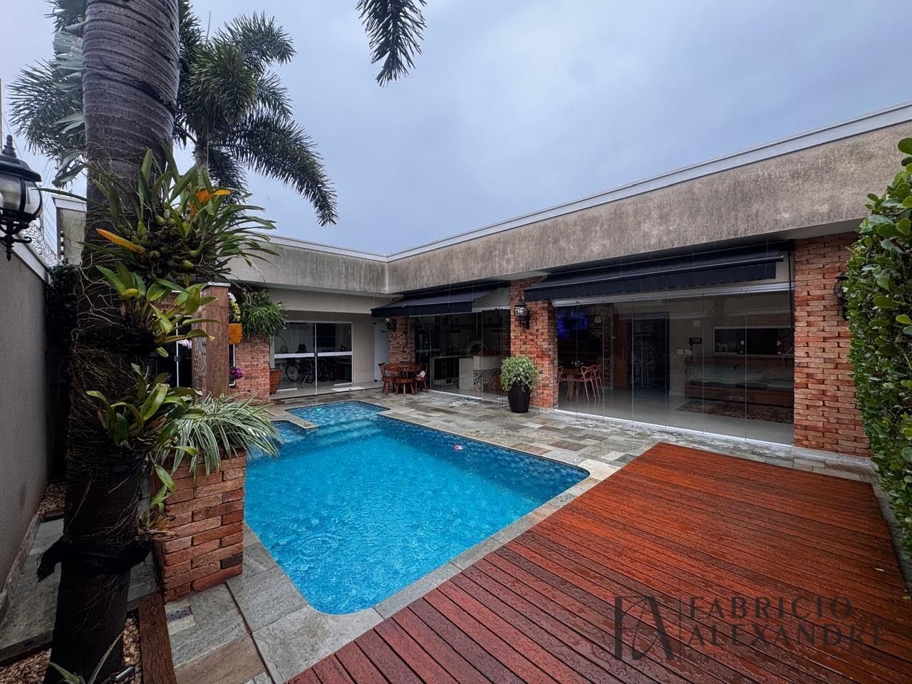 Casa à venda com 3 quartos, 1 suíte, 2 vagas e 390m² no Residencial Santa Cruz, São José do Rio Preto (SP) — foto 3 de 24