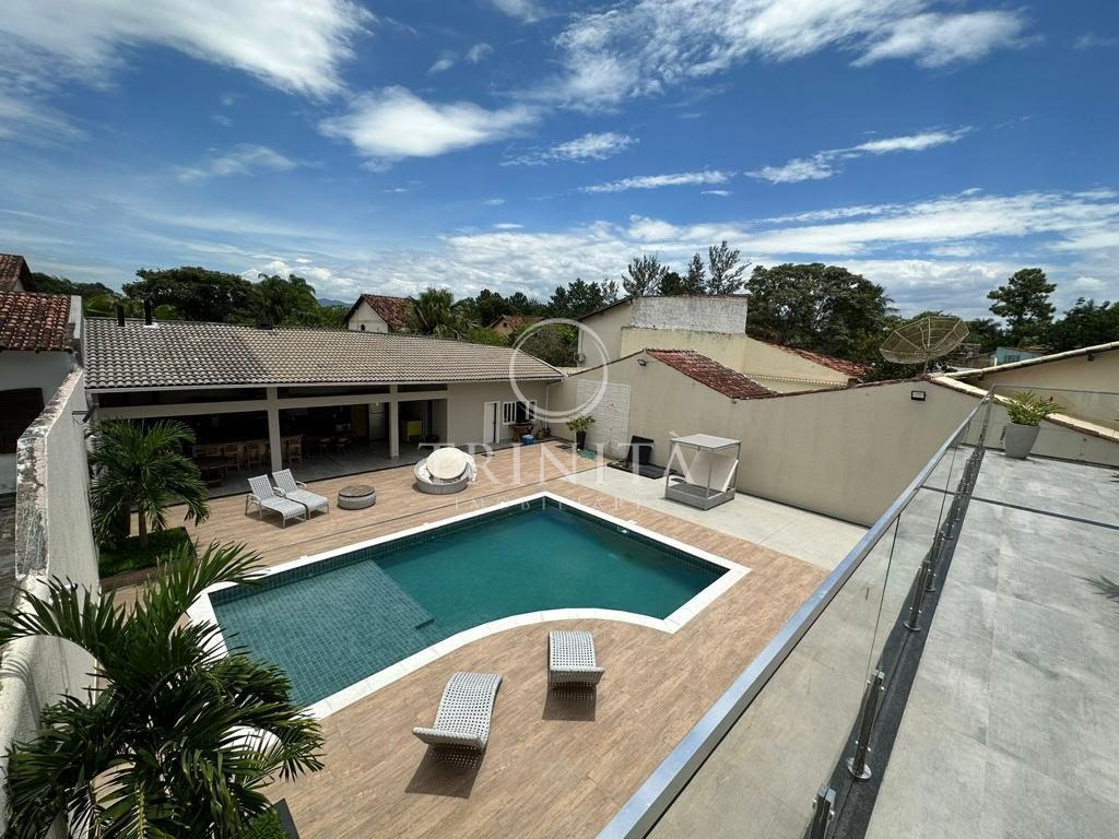 bosquedosesquilos-piscina-trinita