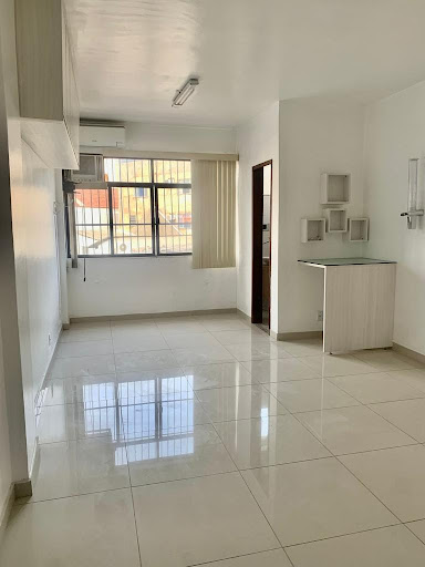 Sala em Centro  -  Macaé