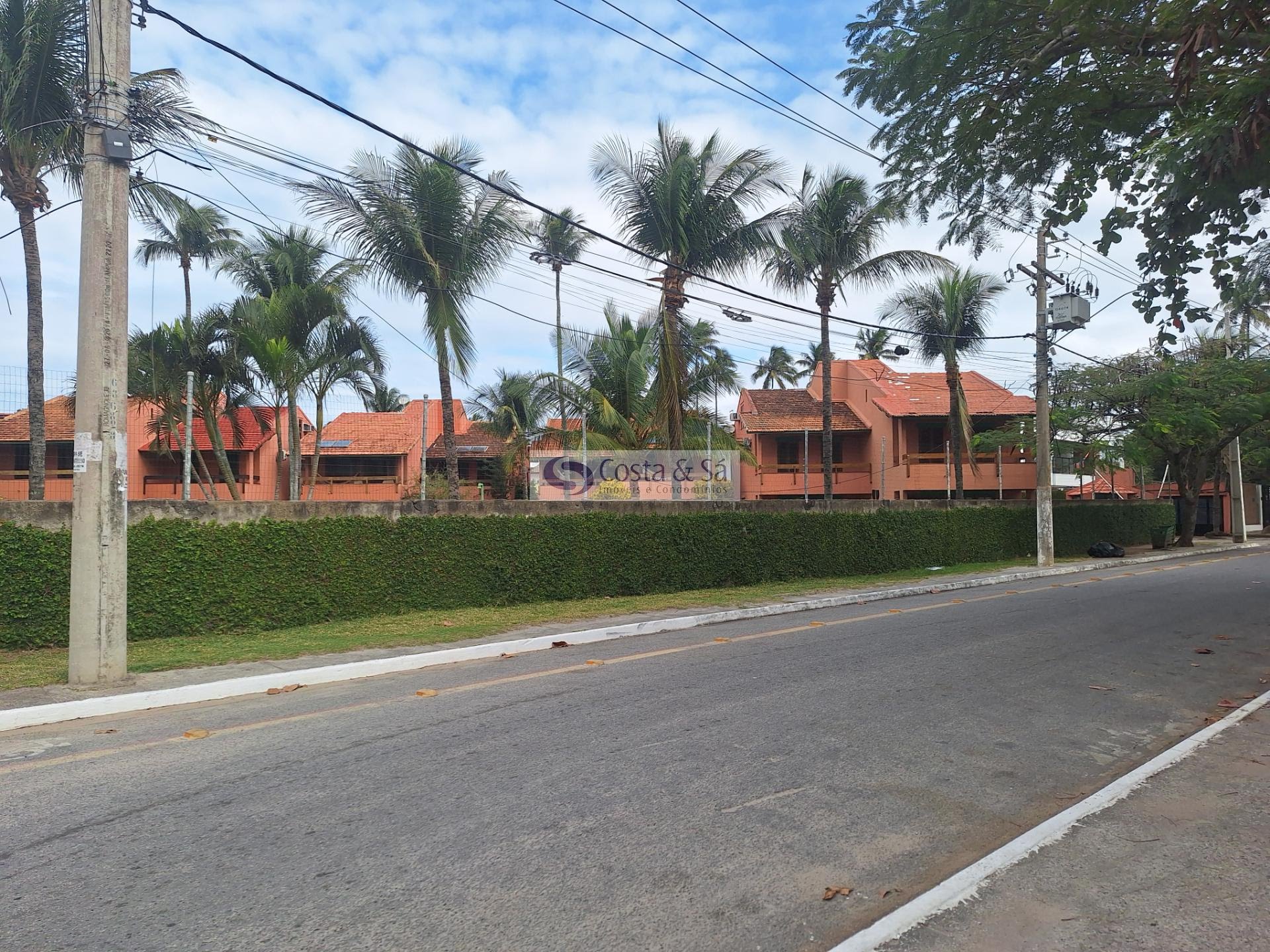 Casa à venda com 3 quartos, 2 suítes e 2 vagas no Palmeiras, Cabo Frio (RJ) — foto 2 de 30