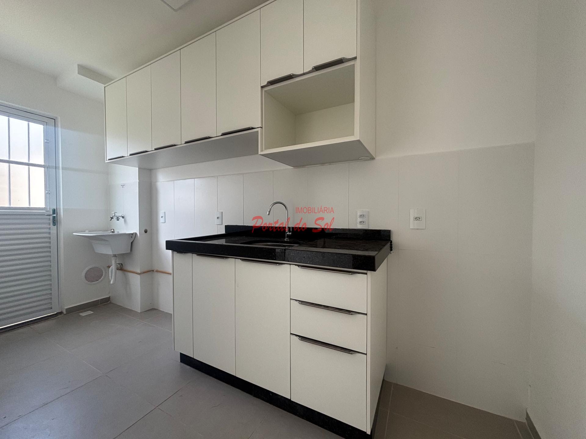 Apartamento à venda com 2 quartos, 1 banheiro e 1 vaga no Jardim Murakami, Santo Antônio da Platina (PR) — foto 2 de 14