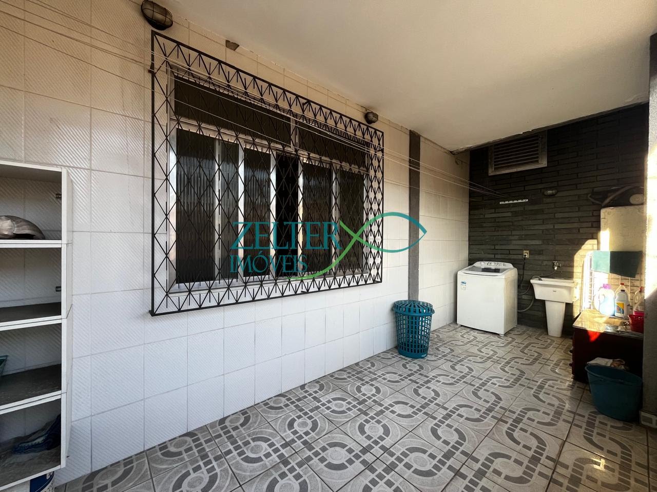Casa à venda com 4 quartos, 2 suítes, 2 vagas e 251m² no Rocha Miranda, Rio de Janeiro (RJ) — foto 19 de 30
