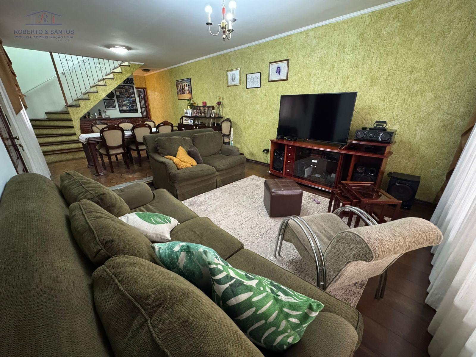 Sala de visitas, outra vista geral