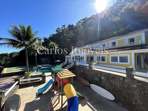 Mansão para Temporada em Angra dos Reis / RJ no bairro Mombaça