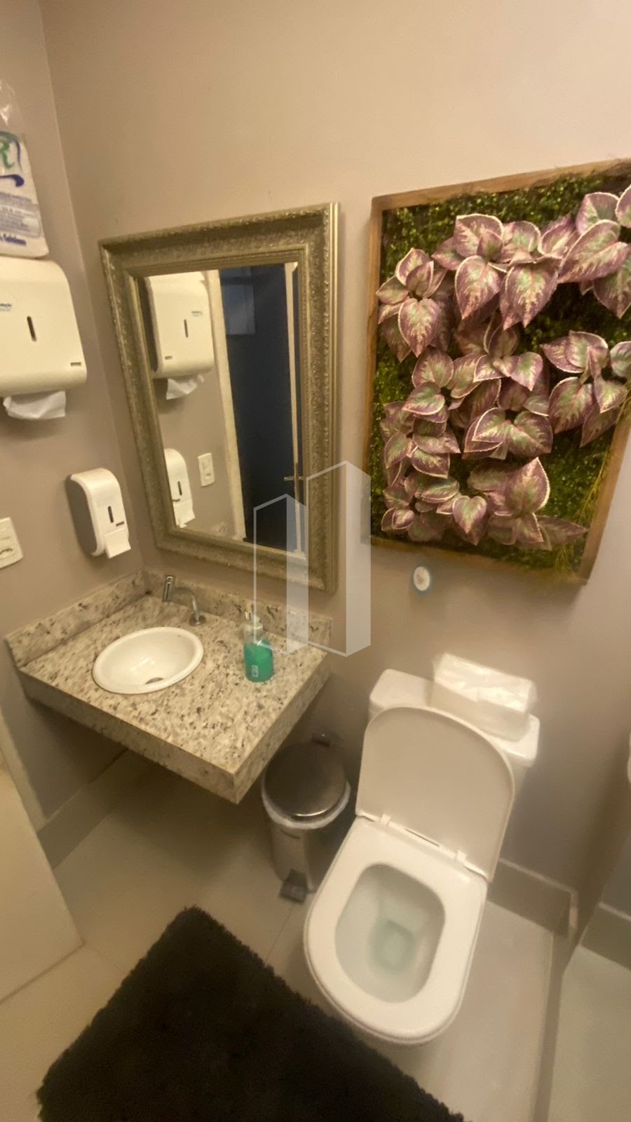 Comercial para alugar com 3 banheiros, 8 vagas e 443m² no Jardim América, Goiânia (GO) — foto 16 de 17