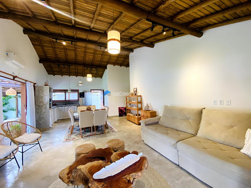 Casa 2 Dormitórios em Arraial d'Ajuda, Porto Seguro

