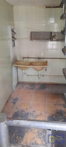 Casa à venda e locação em Conjunto Residencial Paes de Barros - Guarulhos | 1 dormitório e 1 banheiro por R$ 900.00