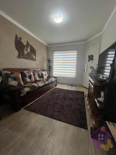 Casa à Venda em Lages: 2 Suítes, 92m² por R$450.000