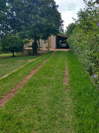 Chácara no Condomínio Serra Verde, em São Pedro - SP, com 3 dormitórios (1 suíte) por R$ 660 mil - Venda