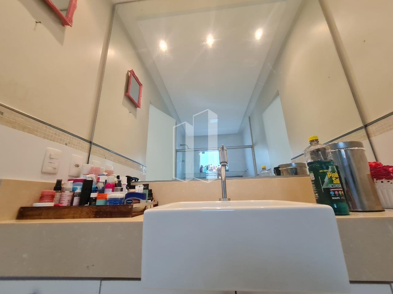 Casa à venda com 4 quartos, 4 suítes, 4 vagas e 281m² no Jardins Madri, Goiânia (GO) — foto 19 de 25