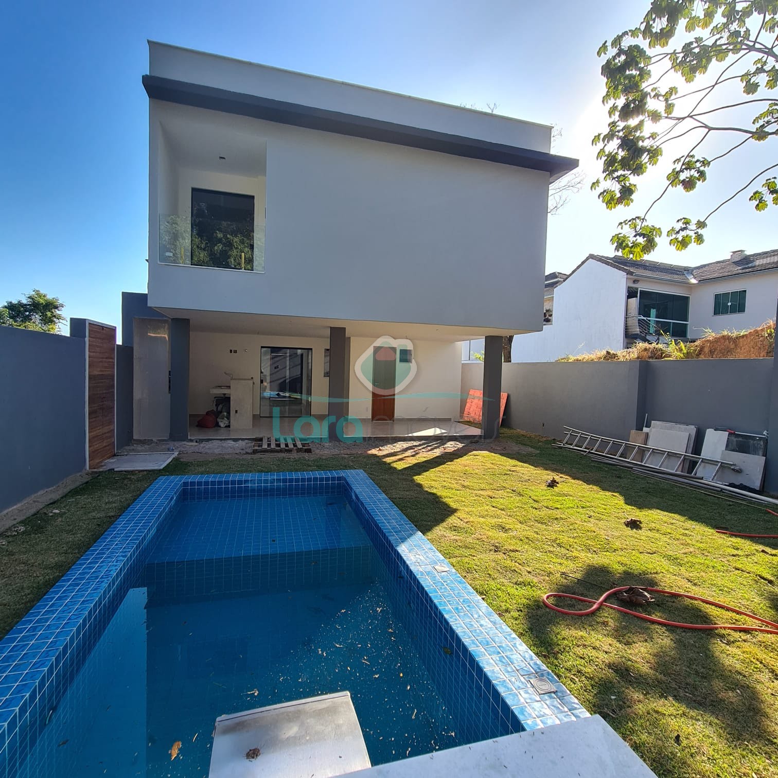 Casa à venda com 4 quartos, 3 suítes, 2 vagas e 240m² no Lagoa, Macaé (RJ) — foto 8 de 17
