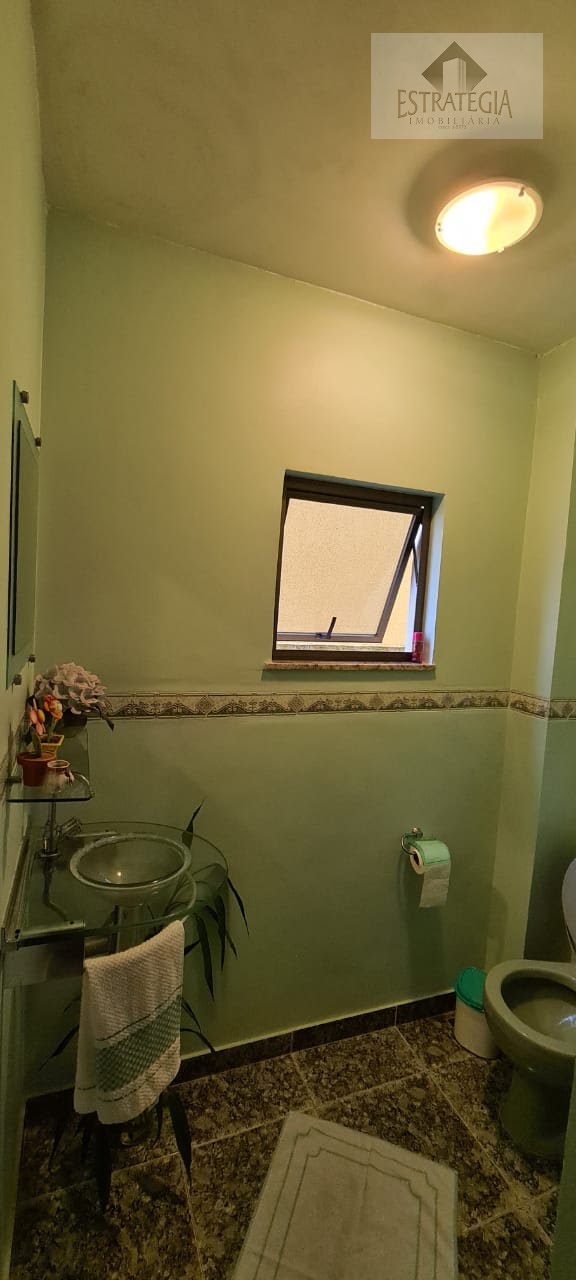 Casa à venda com 3 quartos, 1 suíte, 2 vagas e 170m² no Morin, Petrópolis (RJ) — foto 16 de 19