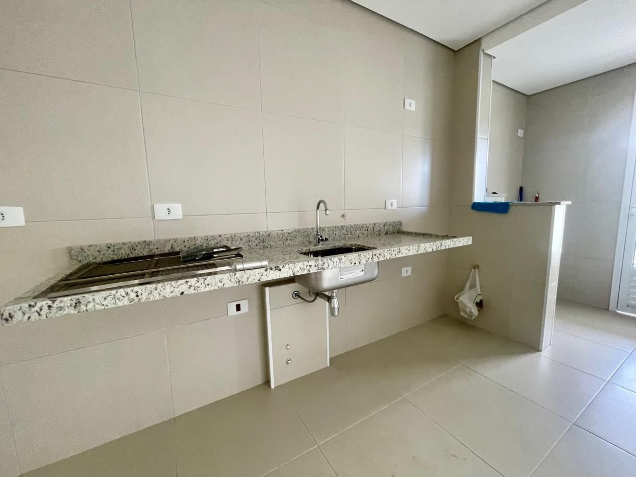 Apartamento à venda com 2 quartos, 2 banheiros e 79m² no Acaraú, Ubatuba (SP) — foto 3 de 9