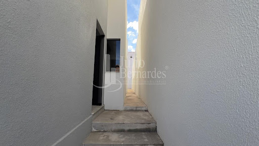 Casa 3 Dormitórios à Venda no Maracanã, Montes Claros