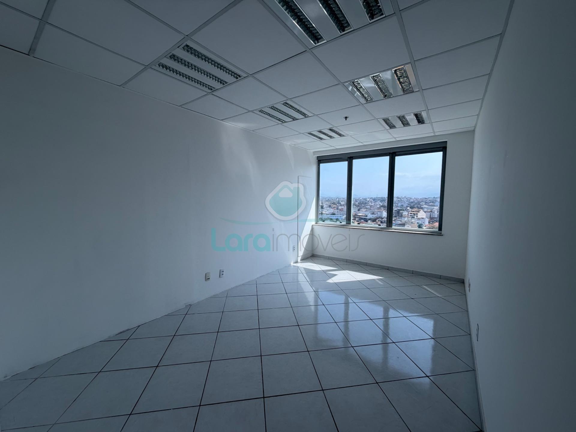 Comercial para alugar com 1 banheiro, 1 vaga e 27m² no Imbetiba, Macaé (RJ) — foto 7 de 15