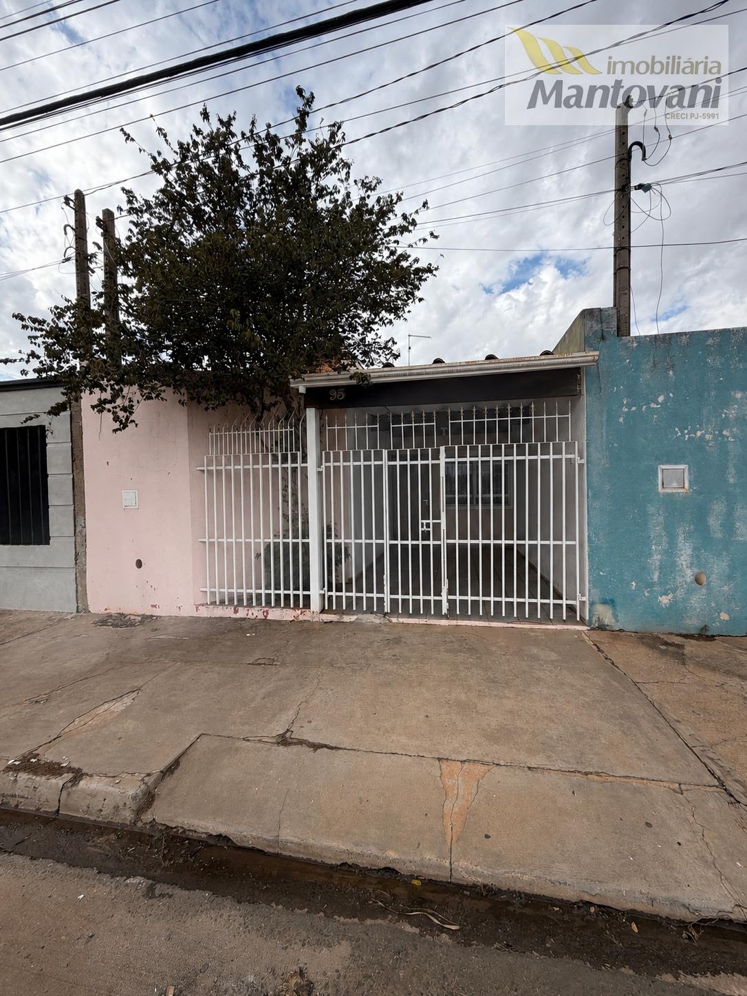 Casa à venda com 3 quartos, 1 banheiro, 1 vaga e 150m² no Jardim Aeroporto, Tatuí — foto principal