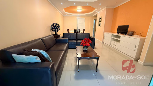 Apartamento em Meia Praia  -  Itapema