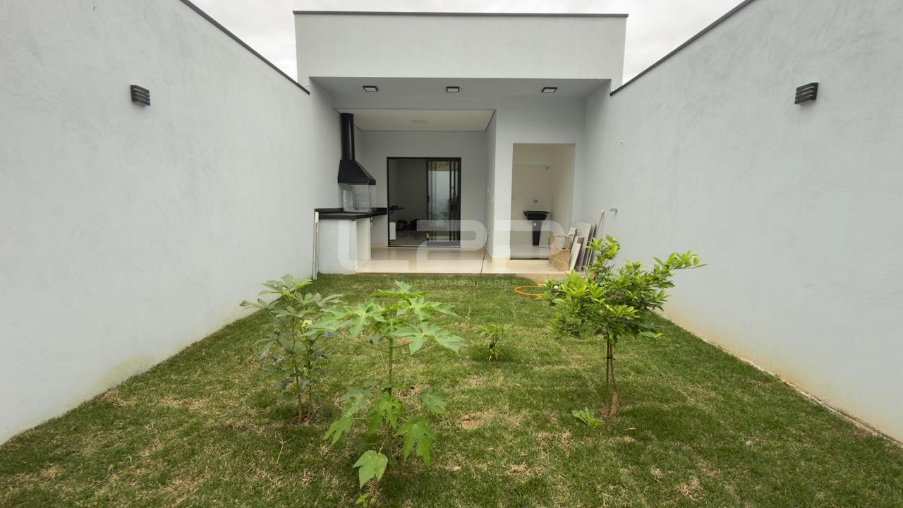 CASA À VENDA NO BAIRRO ITAICI, EM INDAIATUBA/SP.