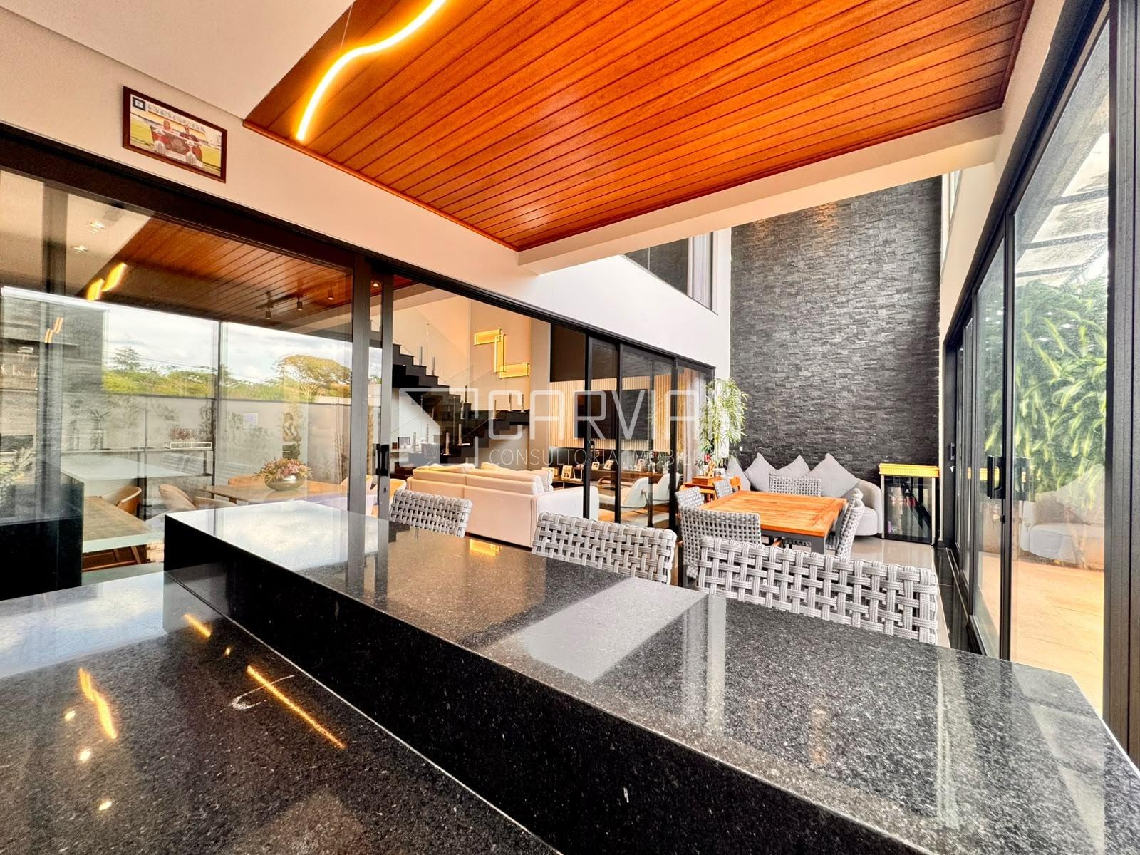 Casa à venda com 3 suítes, 4 vagas e 300m² no Condomínio Portal da Mata, Ribeirão Preto (SP) — foto 14 de 30