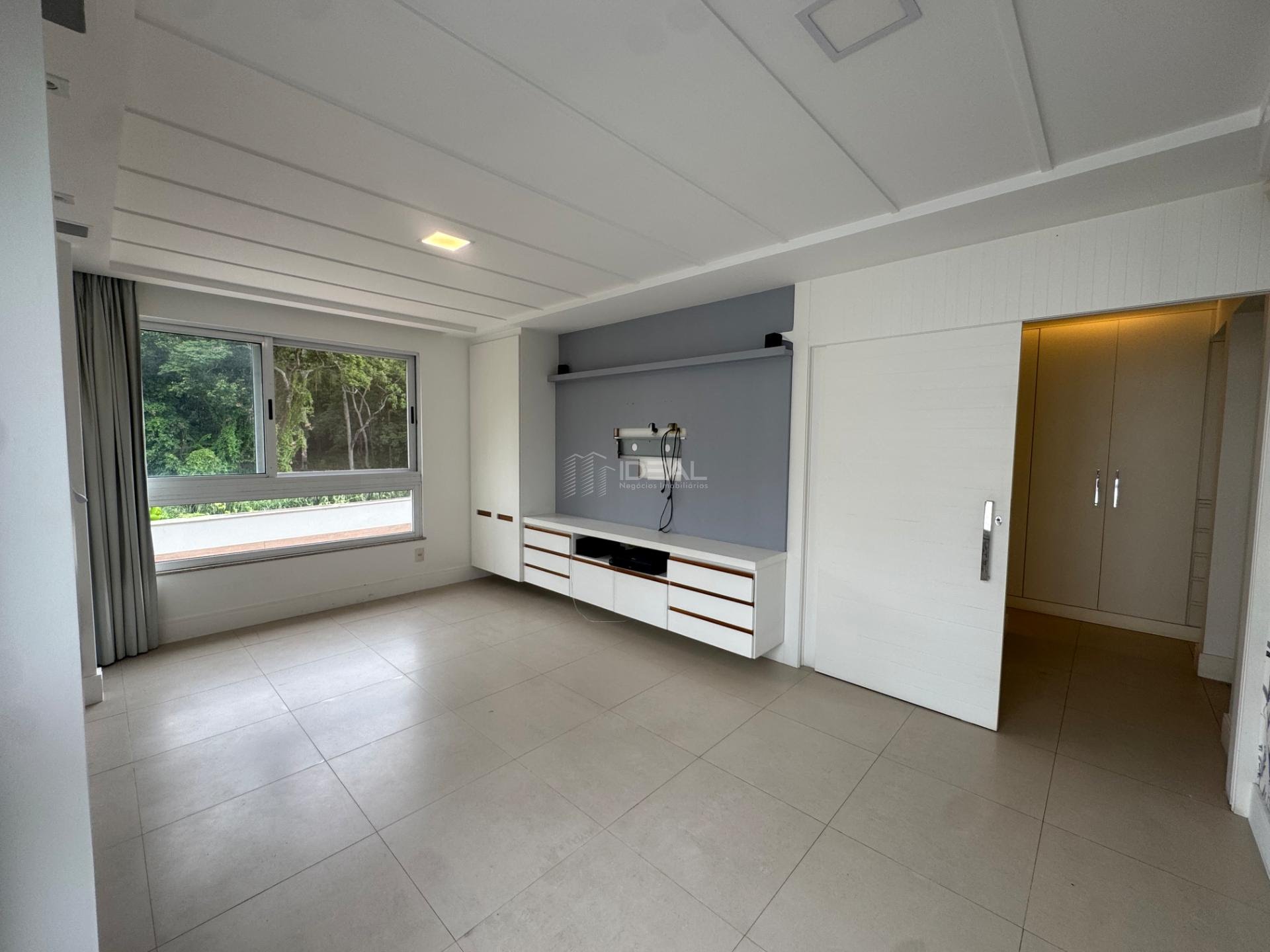 Casa à venda com 3 quartos, 3 suítes, 4 vagas e 423m² no Parque Santo Amaro, Campos dos Goytacazes (RJ) — foto 25 de 30