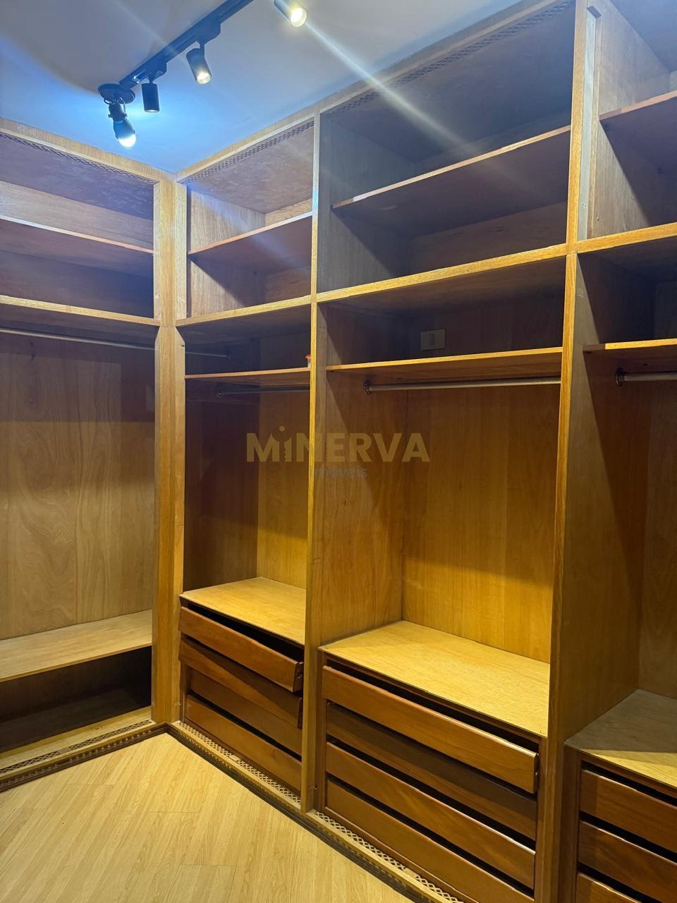 Apartamento à venda com 4 quartos, 2 suítes, 4 vagas e 232m² no Vila Regente Feijó, São Paulo (SP) — foto 20 de 30